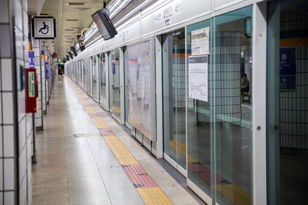 subway in korea